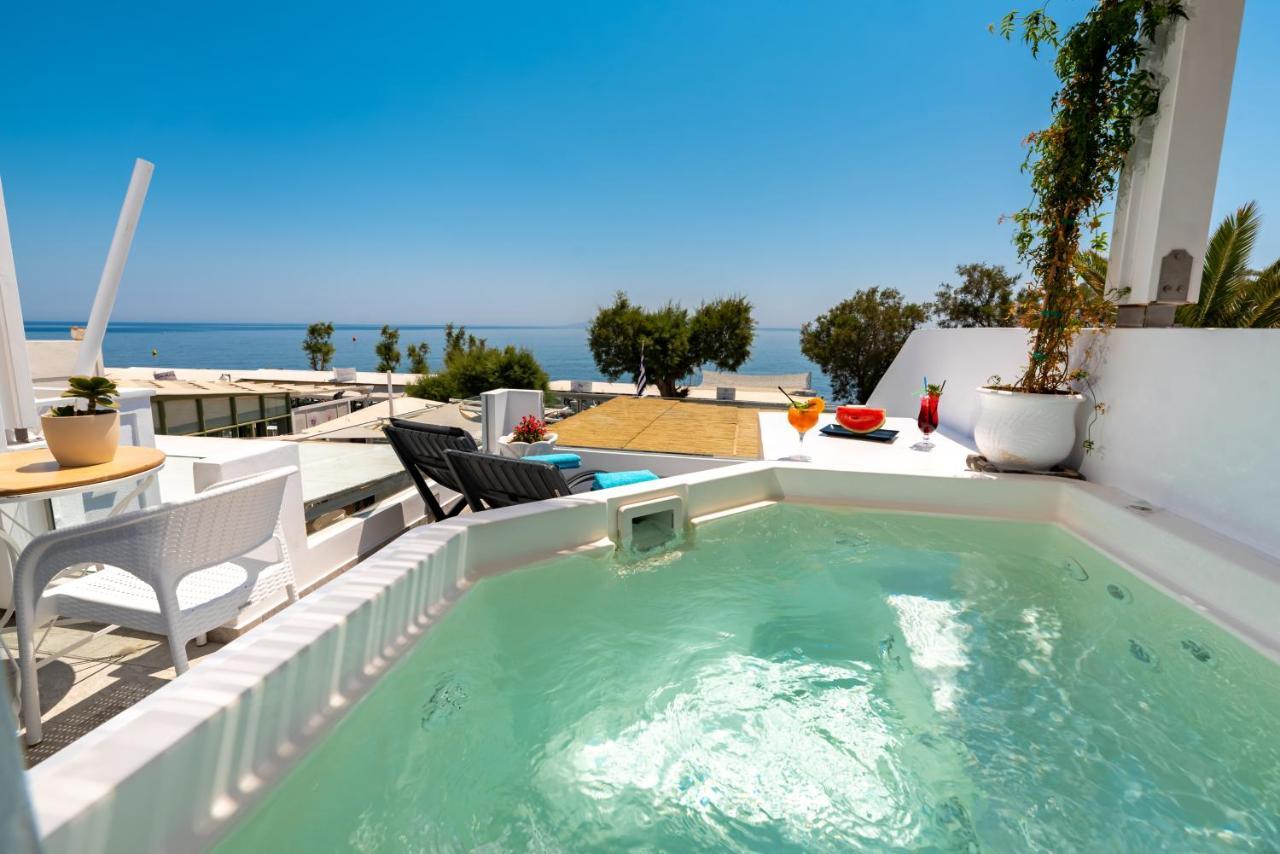 Seaside Breeze Hotel Kamári Екстериор снимка